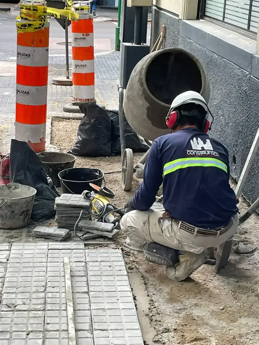 Reforma de veredas en Montevideo — ConstruFach
